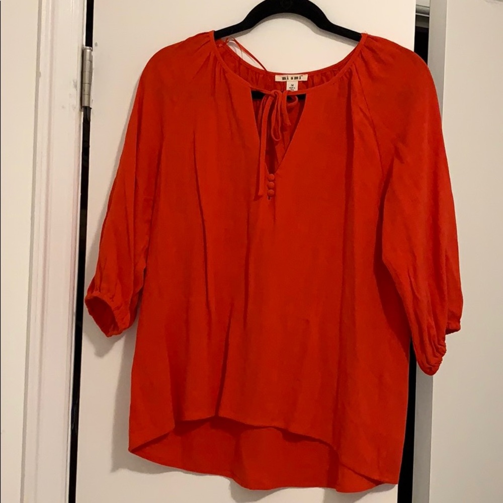 Mid sleeve top